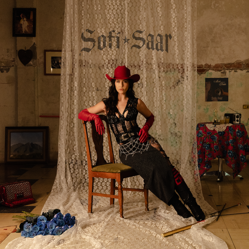 Sofi Saar presenta 50/50